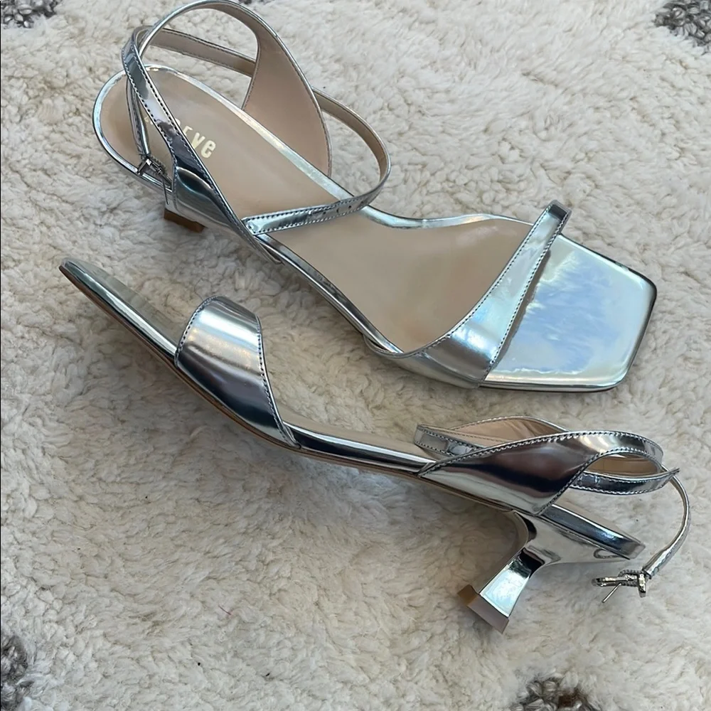 Maeve Anthropologie silver square toe kitten heel sandal brand new never worn - Picture 5 of 5